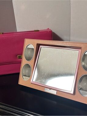 60's Vintage Bercy Mirror Go Lightly Lighted Makeup Case Pink